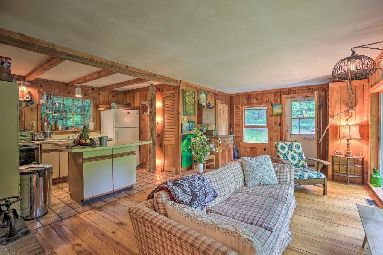 The Mill River Cabin With Fireplace And River View! מראה חיצוני תמונה