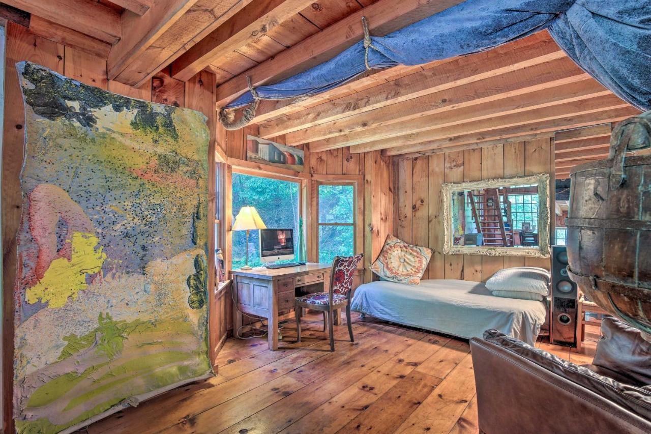 The Mill River Cabin With Fireplace And River View! מראה חיצוני תמונה